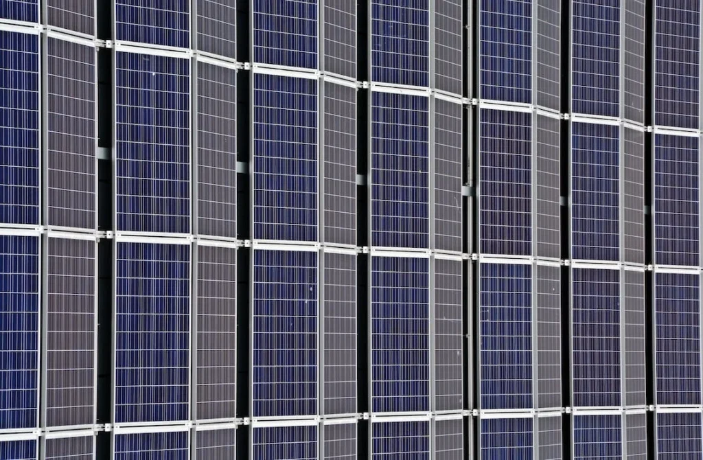 Making Onsite Solar Work for Your Manufacturing Unit: A Step-by-Step Guide